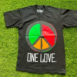Black shirt to match Jordan 8s
Medium 
Black green and red